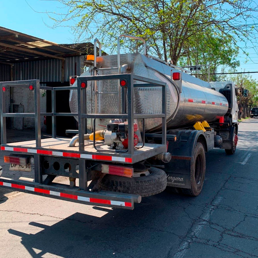 arriendo-de-camiones-aljibe-con-agua-potable-certificada-D_NQ_NP_888235-MLC32405841565_102019-F arriendo-de-camiones-aljibe-con-agua-potable-certificada-D_NQ_NP_888235-MLC32405841565_102019-F